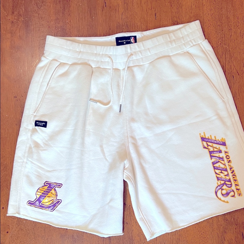 Lakers x NBA x Abercrombie & Fitch White Athletic Shorts Men’s M